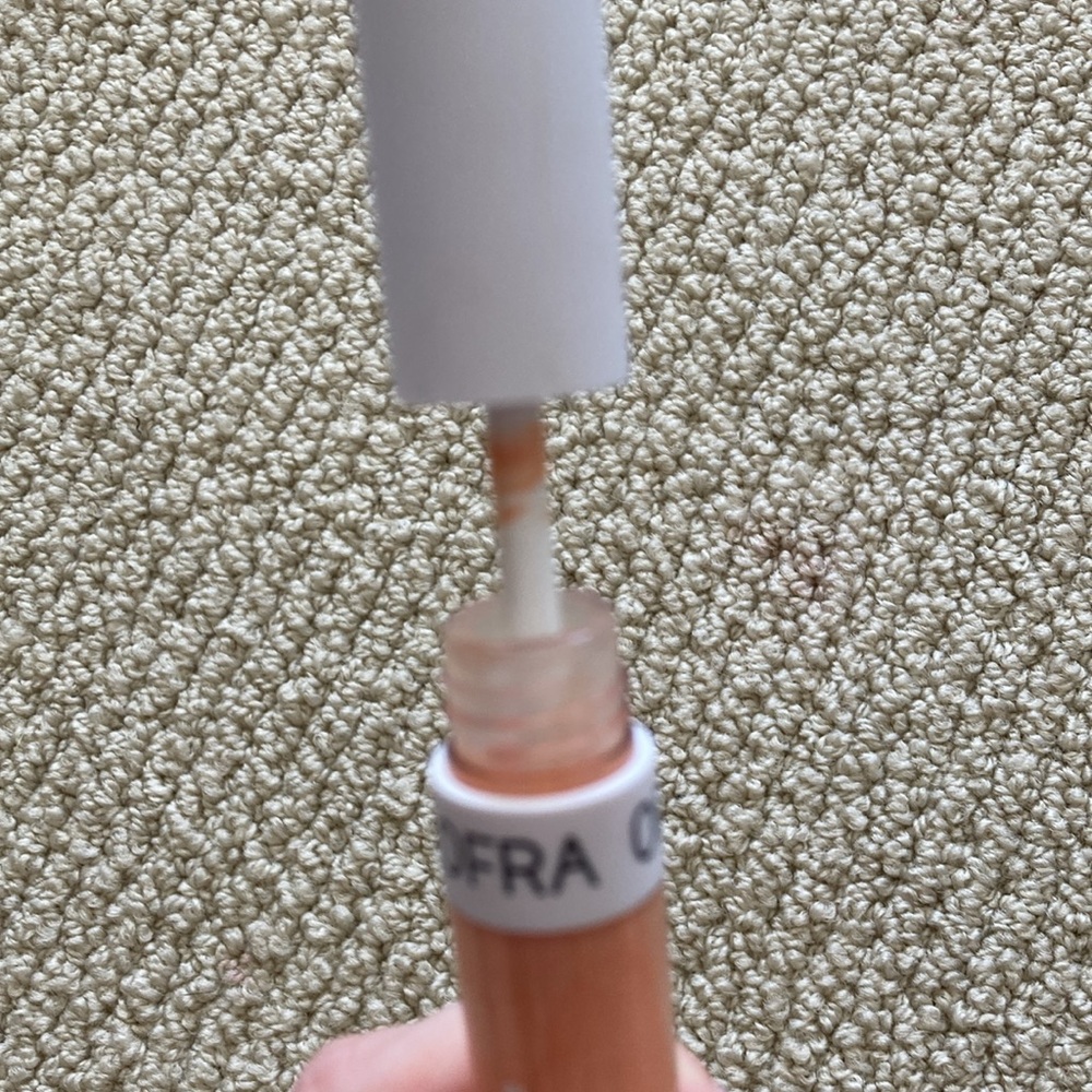 Ofra Smiley for Riley Lip Gloss Like New Orange Sparkles Full Size 0.21 oz - Picture 7 of 8